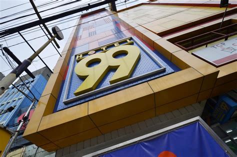 Hotel 99 Monumento, Manila .